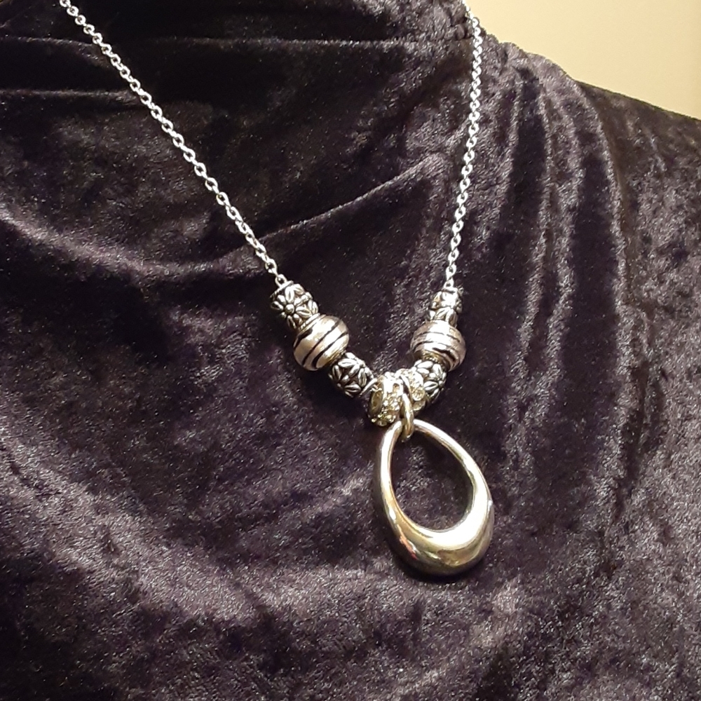 Necklace - Picture 2 of 2
